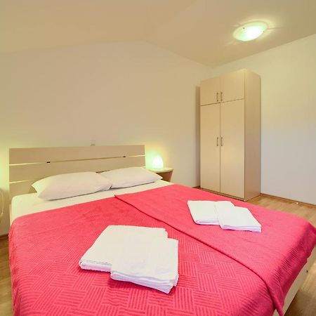Apartments Ivica Krk Island Šilo Eksteriør bilde