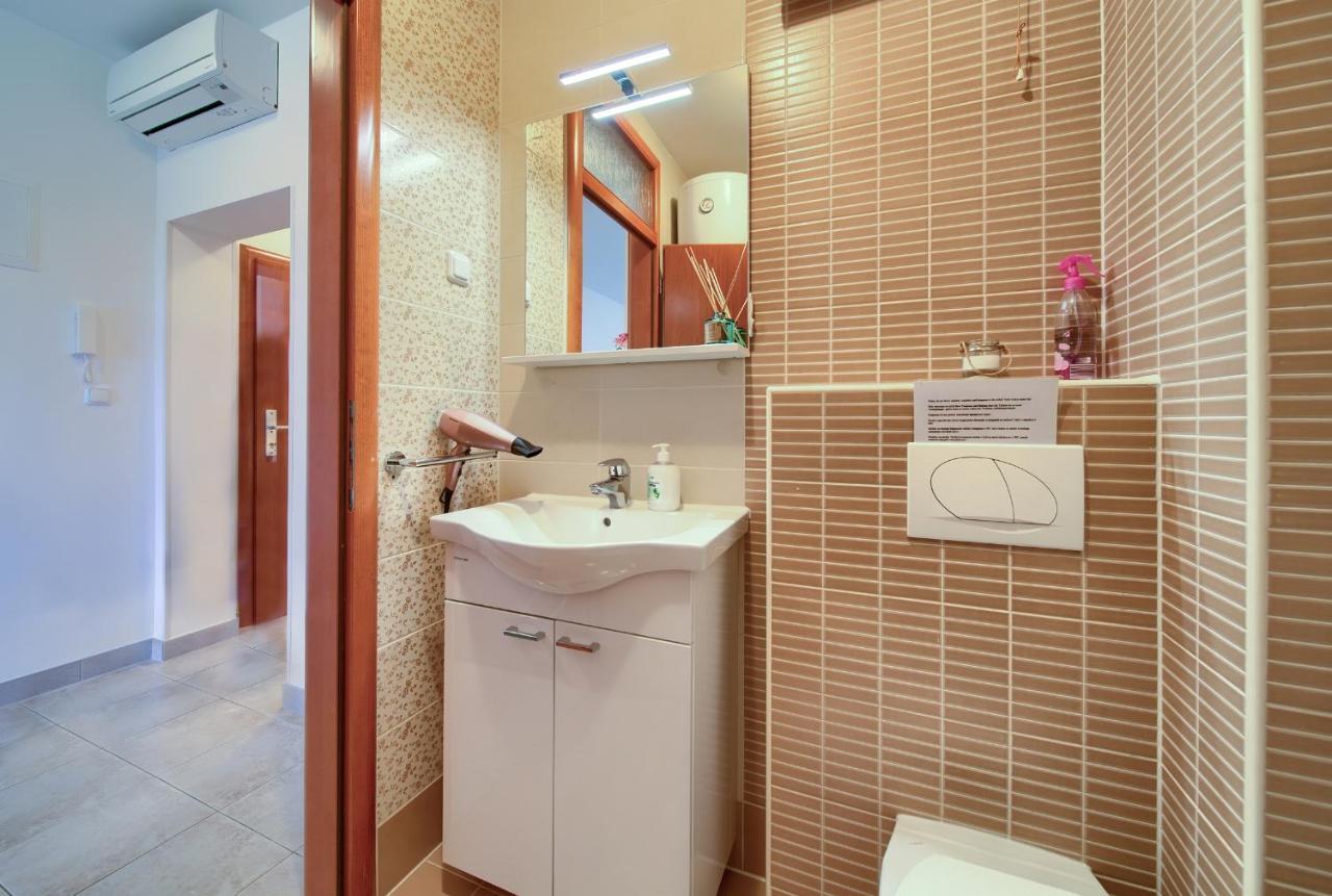 Apartments Ivica Krk Island Šilo Eksteriør bilde