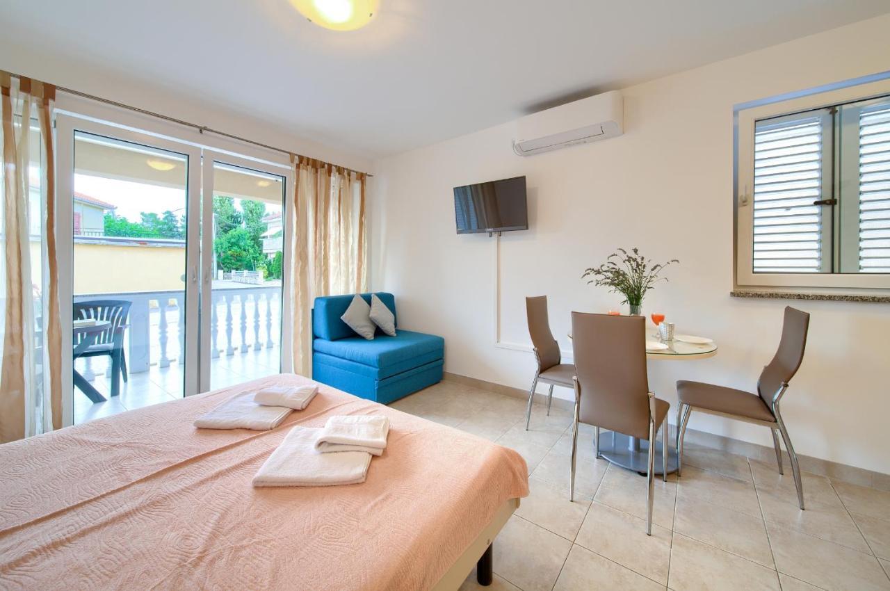 Apartments Ivica Krk Island Šilo Eksteriør bilde
