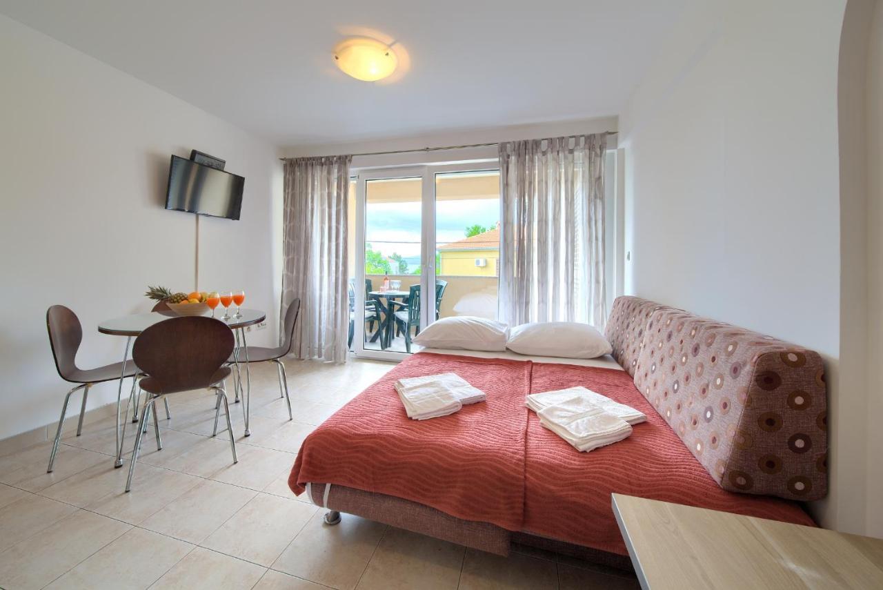 Apartments Ivica Krk Island Šilo Eksteriør bilde