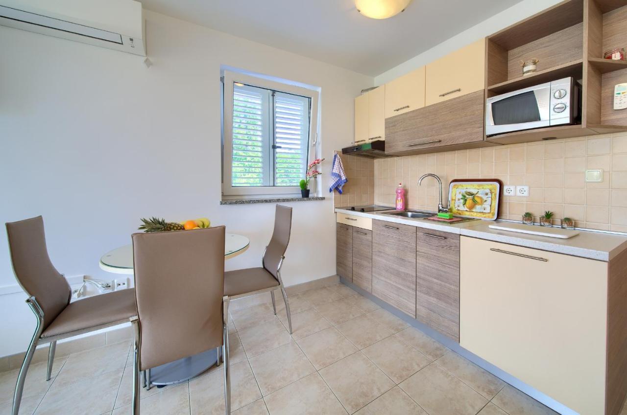 Apartments Ivica Krk Island Šilo Eksteriør bilde