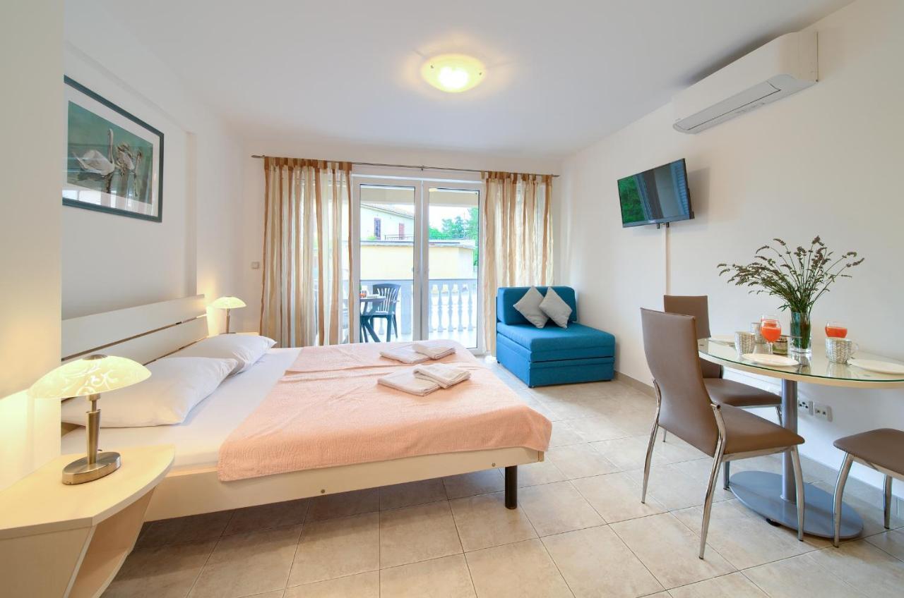 Apartments Ivica Krk Island Šilo Eksteriør bilde